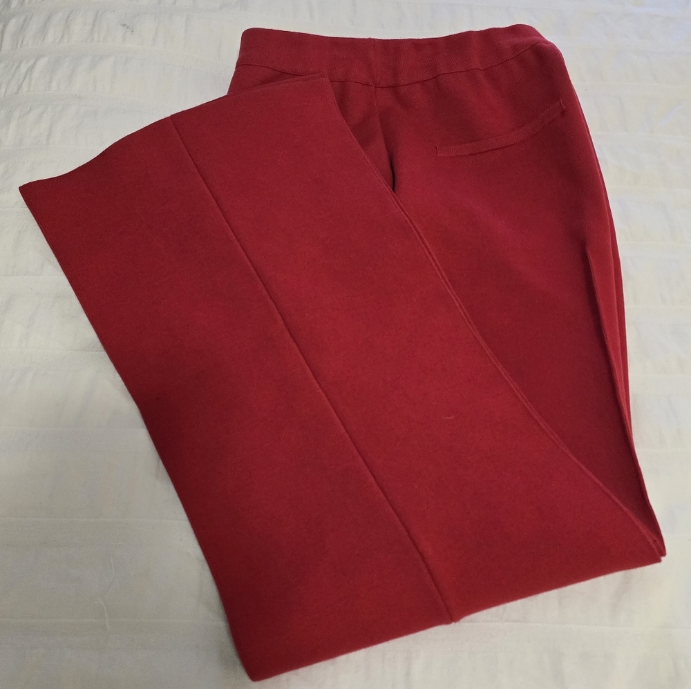 Women’s Red Cropped Stretch Pants - Picture 16 of 16